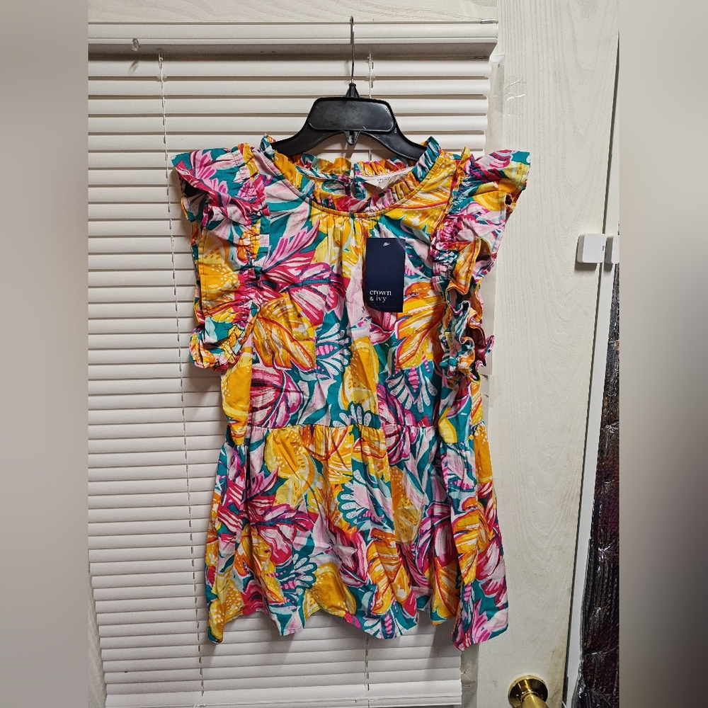 Crown & Ivy Tropical Ruffled Blouse Top